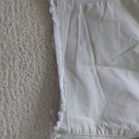 Bermuda shorts - Picture 3 of 3